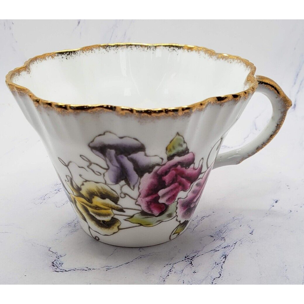 Salisbury Fine Bone China Sweet Pea Floral Pattern W/ Gold Trim Tea Cup & Saucer - Picture 11 of 14